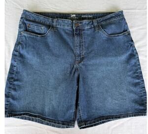 Casual Classic Comfort Lees Riders Mid Rise Stretch Denim Shorts 20M